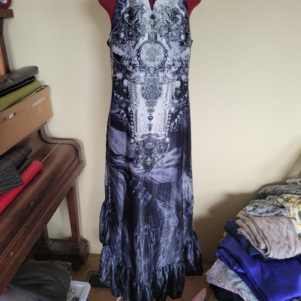 Dress - Picture 2 of 2